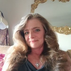 Meet your Posher, Dixie